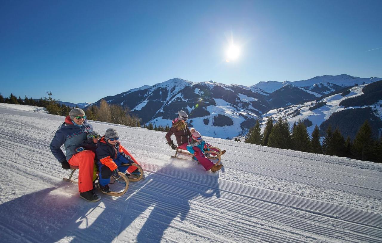 Alpenparks Apartment & Ferienresort Rehrenberg Viehhofen Exteriér fotografie